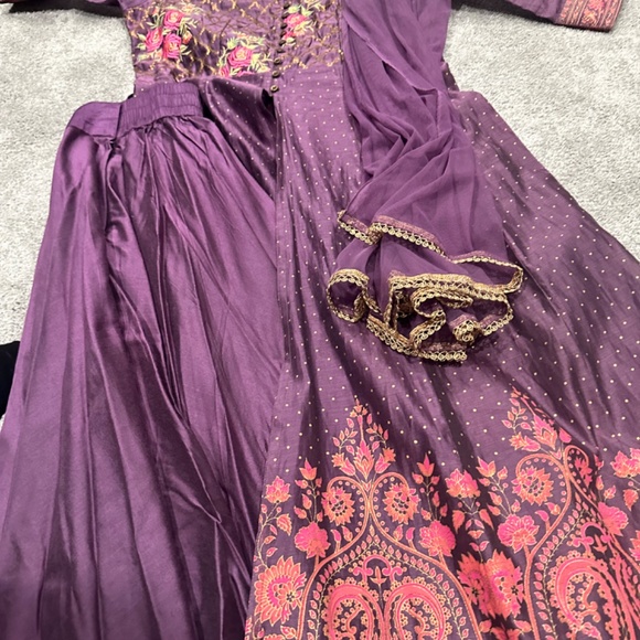 Purple and Pink light cotton skirt top - Picture 2 of 4